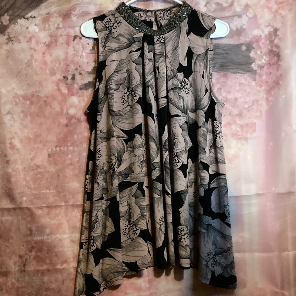 Source Unknown Black and pink  Beaded Top